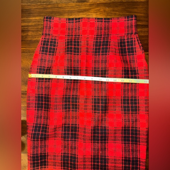 Moussy Women’s Black & Ref Plaid Wool Skirt Size 1 - Picture 2 of 7